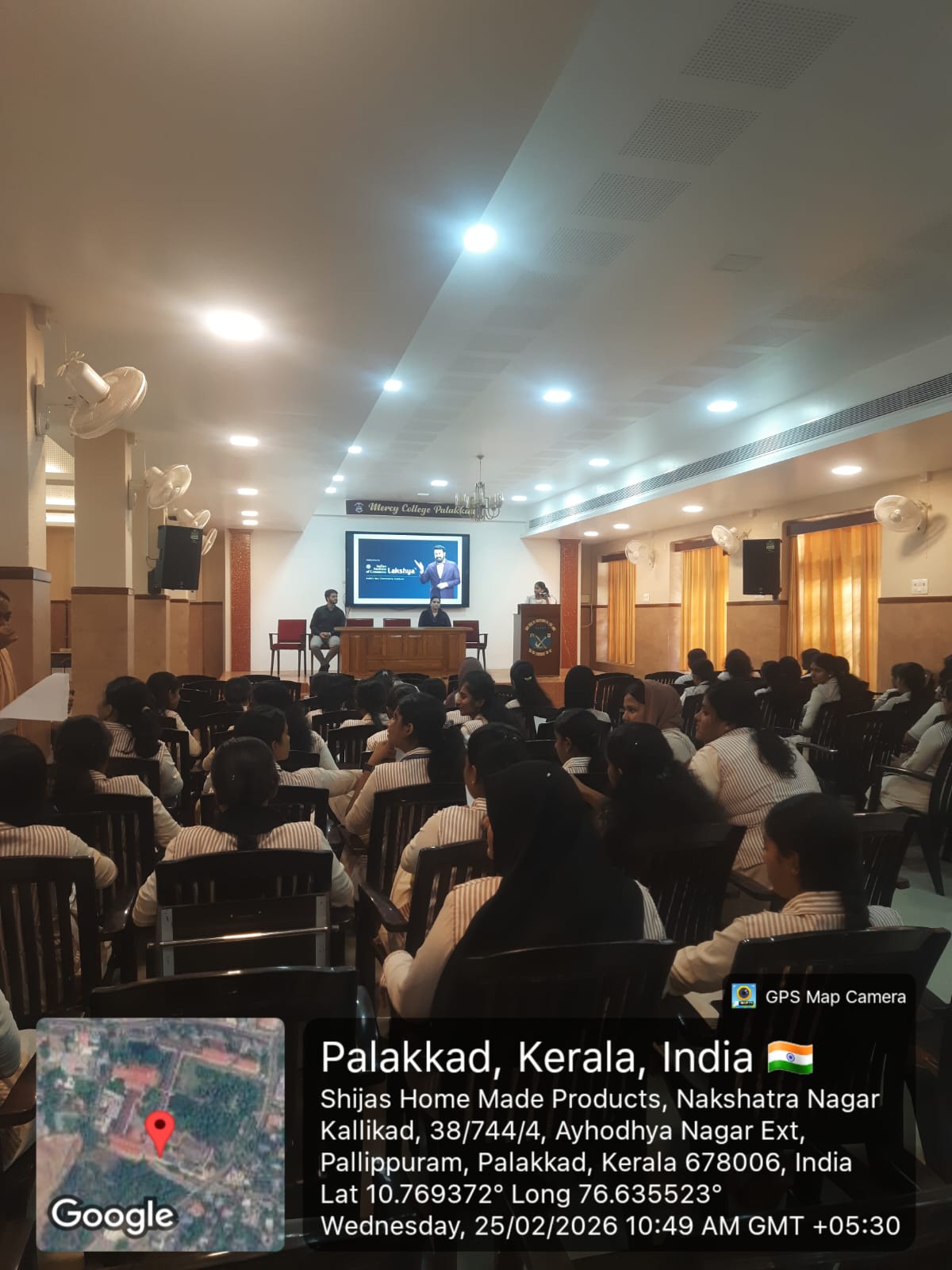 Awareness class on opportunities in commerce.